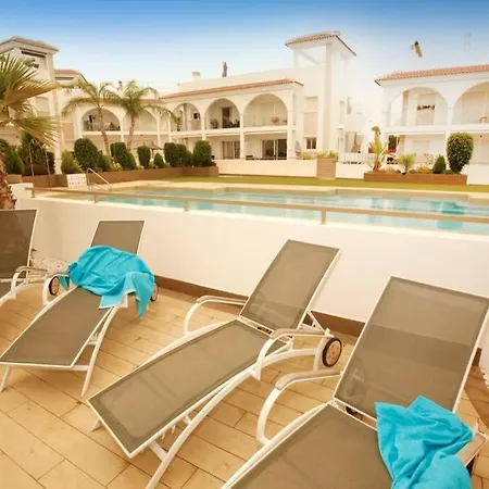 Fortuna 34 - Luxury With Terrace, Ac And Pool