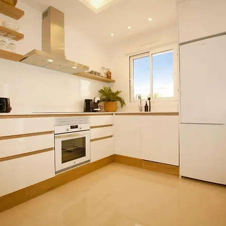 Fortuna 34 - Luxury With Terrace, Ac And Pool *