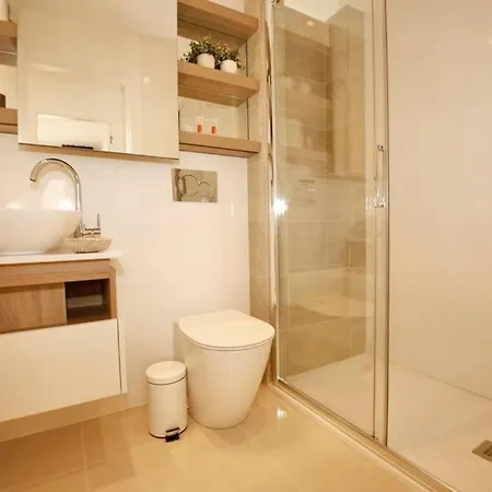 Fortuna 34 - Luxury With Terrace, Ac And Pool Apartment *